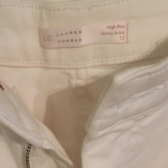 LC Lauren Conrad High Rise Skinny Ankle Jeans 12 White NWOT - Picture 2 of 4